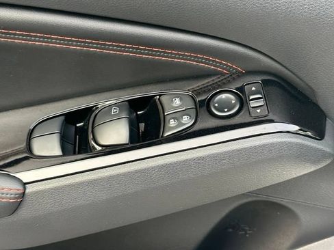 Certified 2023 Nissan Altima 2.5 SR FWD image 19