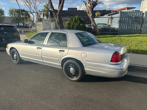 Used 2011 Ford Crown Victoria Police Interceptor w/ Trunk Pack image 3