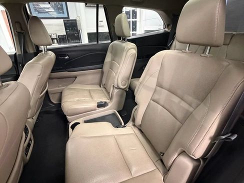 Used 2016 Honda Pilot Elite image 15