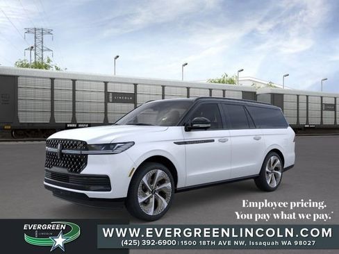 New 2026 Lincoln Navigator L Black Label AWD/4WD image 1