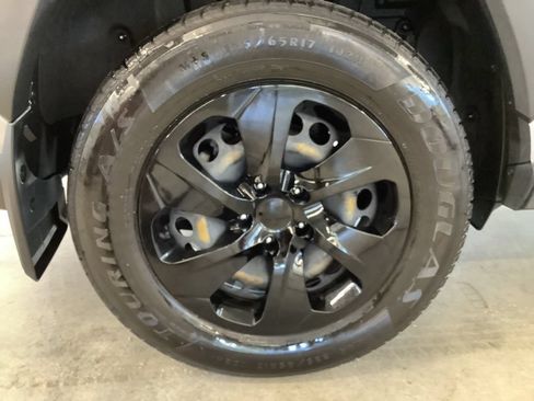 Used 2020 Toyota RAV4 LE w/ All Weather Liner Package AWD/4WD image 24
