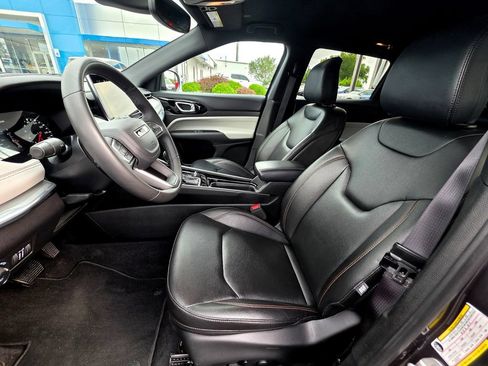 Used 2024 Jeep Compass Limited AWD/4WD image 17