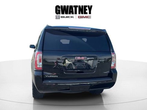 Used 2019 GMC Yukon SLT w/ Open Road Package AWD/4WD image 4