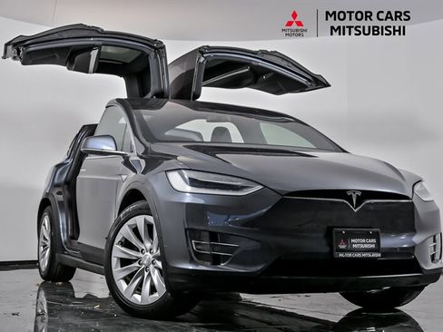 Used 2016 Tesla Model X 75D image 1