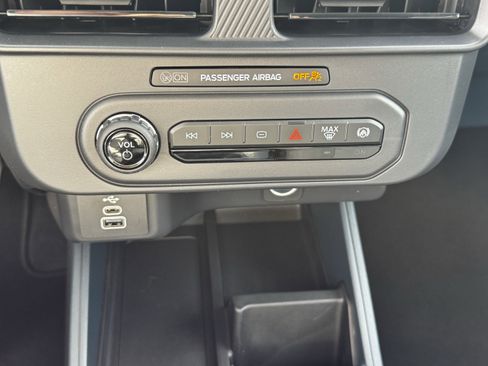 New 2026 Ford Maverick XL w/ Equipment Group 101A image 19