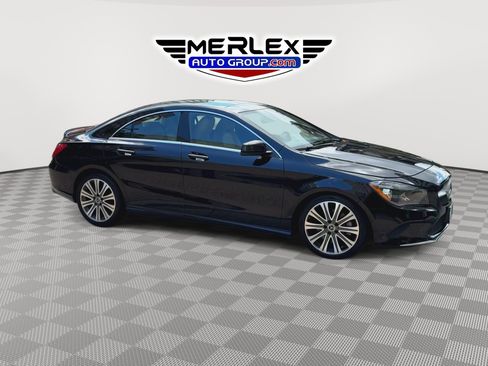 Used 2018 Mercedes-Benz CLA 250 4MATIC image 9