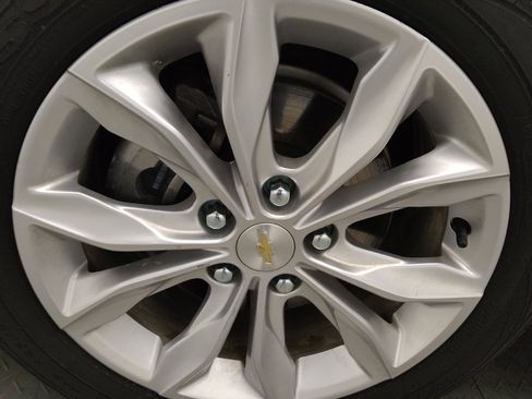 Used 2022 Chevrolet Malibu LT FWD image 31