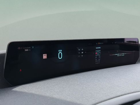 Used 2025 Ford Expedition Max Active image 16