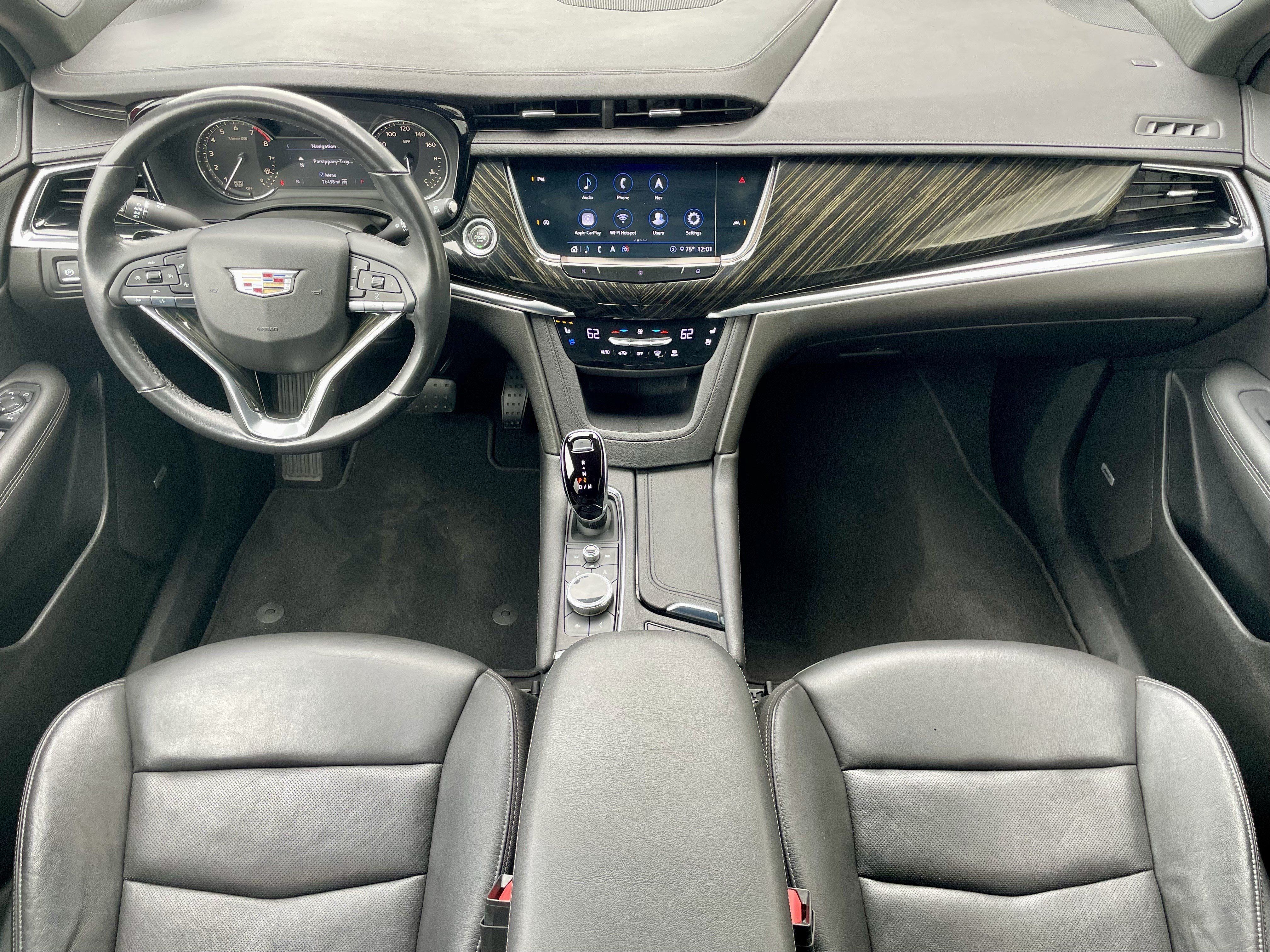 Used 2020 Cadillac XT6 Premium Luxury AWD/4WD image 16