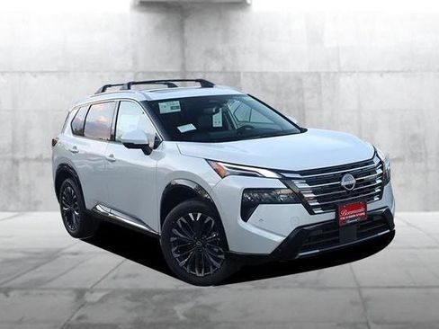 Used 2026 Nissan Rogue Platinum AWD/4WD image 2