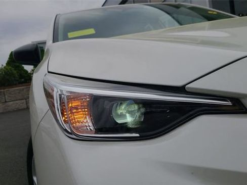 Certified 2025 Subaru Impreza 2.0i AWD/4WD image 2