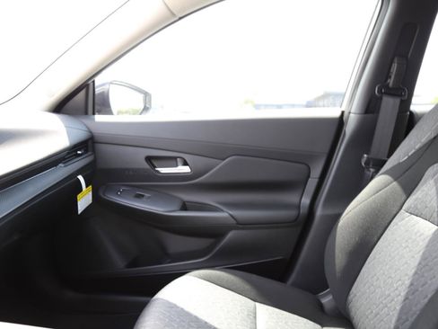 New 2026 Nissan Sentra SV w/ SV Convenience Package FWD image 22