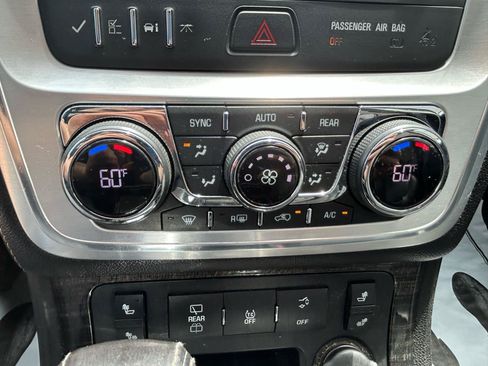 Used 2013 GMC Acadia SLT AWD/4WD image 26