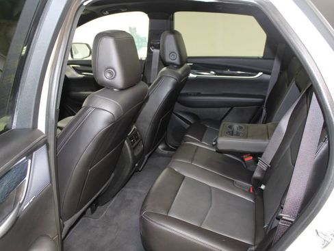 Used 2024 Cadillac XT5 Premium Luxury image 23