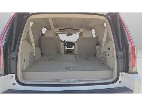 Used 2015 Cadillac Escalade Luxury AWD/4WD image 15