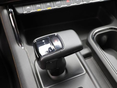 Used 2023 GMC Sierra 1500 AT4 w/ AT4 Premium Package image 29