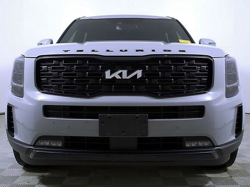 Used 2022 Kia Telluride SX w/ SX Prestige Package image 5