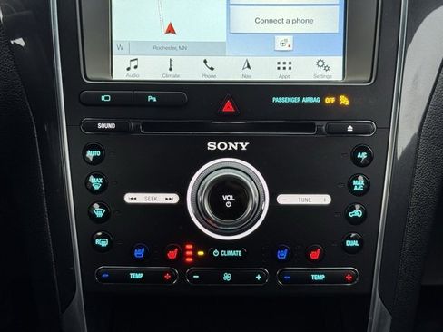Certified 2018 Ford Explorer Limited image 9
