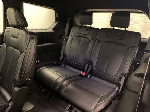 Used 2024 Jeep Grand Cherokee L Limited w/ Luxury Tech Group II image 27