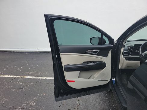 Used 2023 Kia Sportage EX image 20