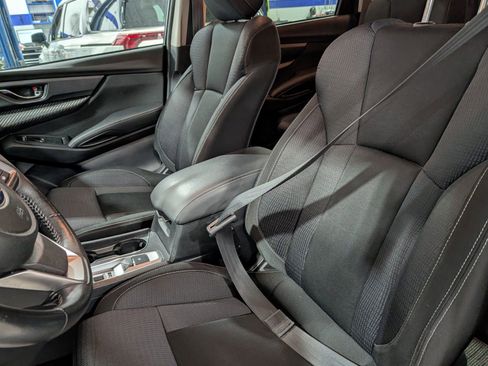 Used 2023 Subaru Ascent Premium w/ Convenience Package image 16