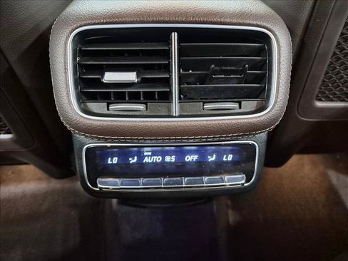 Used 2023 Mercedes-Benz GLS 450 4MATIC image 18