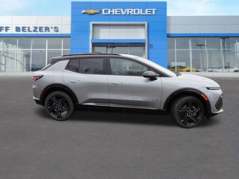 New 2026 Chevrolet Equinox EV RS image 2