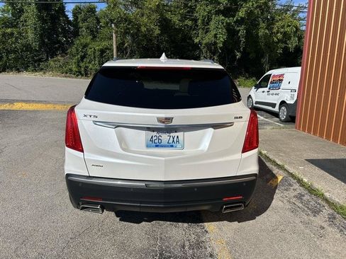 Used 2019 Cadillac XT5 Premium Luxury w/ Advanced Security Package AWD/4WD image 5