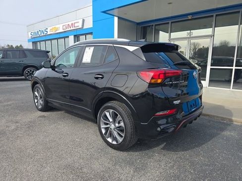 Used 2023 Buick Encore GX Select w/ Sport Touring Package FWD image 3