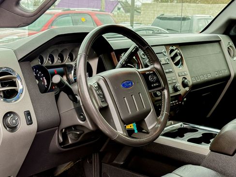 Used 2012 Ford F250 Lariat w/ Chrome Pkg AWD/4WD image 2