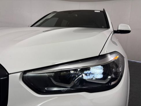 Certified 2023 BMW X5 sDrive40i w/ M Sport Package RWD image 9