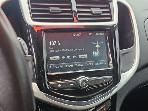 Used 2017 Chevrolet Sonic LT image 34