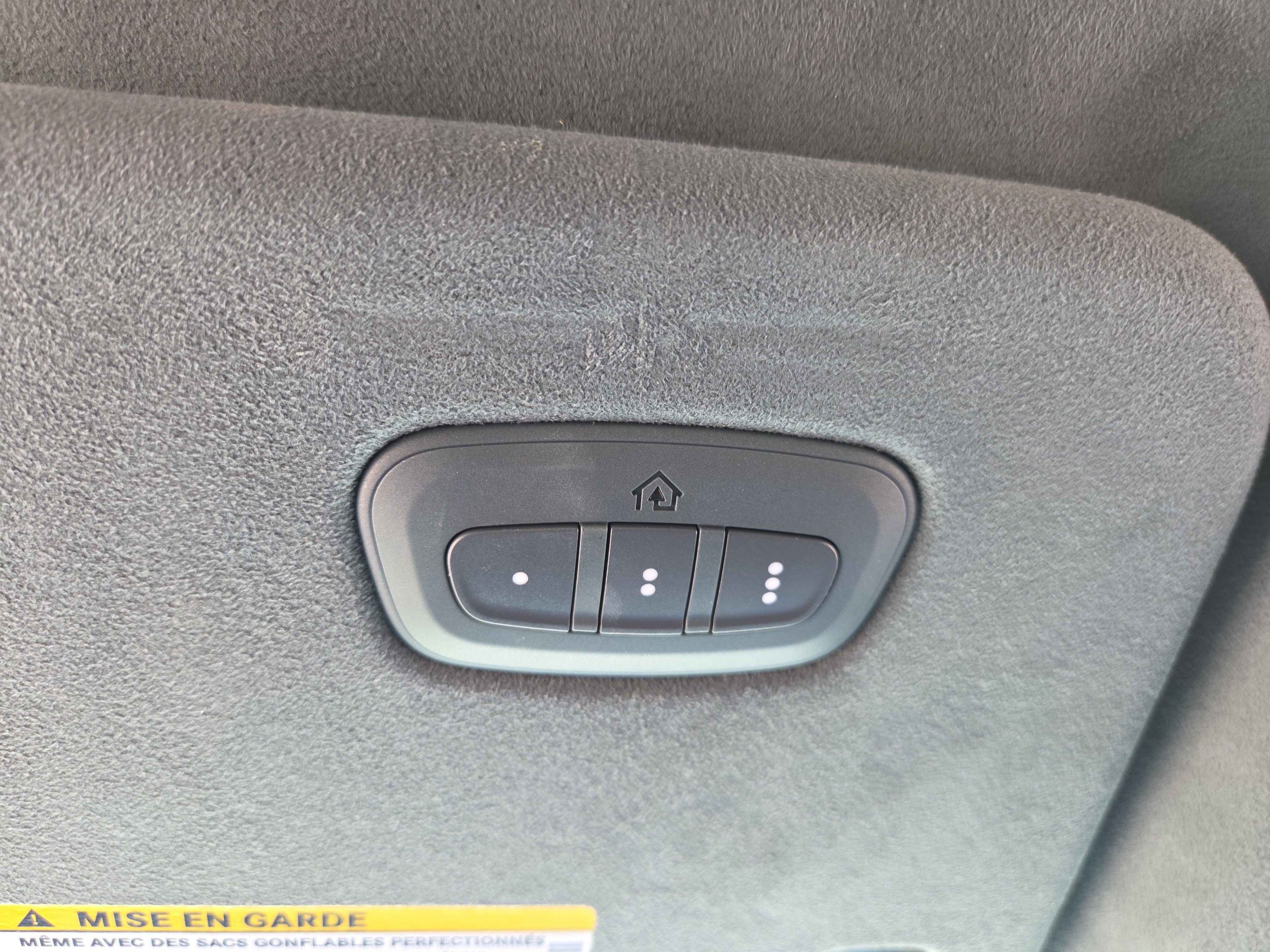 Used 2022 Jeep Grand Wagoneer Series III AWD/4WD image 31