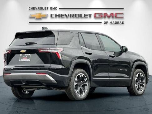 New 2026 Chevrolet Equinox LT w/ Convenience Package II image 3