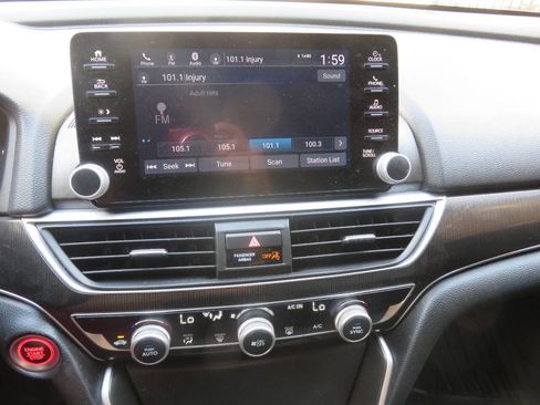 Used 2022 Honda Accord Sport image 16