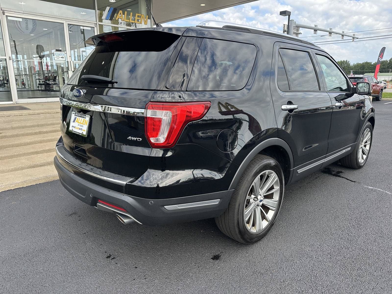 Used 2018 Ford Explorer Limited AWD/4WD image 12