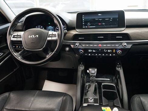 Used 2022 Kia Telluride EX w/ EX Premium Package image 12