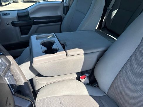 Used 2017 Ford F250 XL w/ Power Equipment Group AWD/4WD image 17