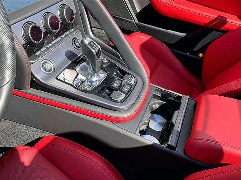 Used 2023 Jaguar F-TYPE R image 17