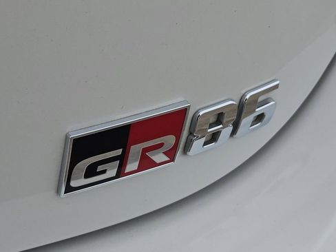 Used 2023 Toyota GR86 image 8