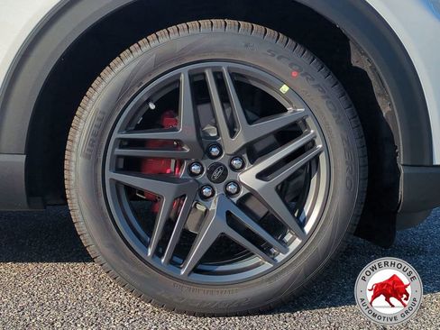 New 2026 Ford Explorer ST-Line w/ ST-Line Street Pack RWD image 13