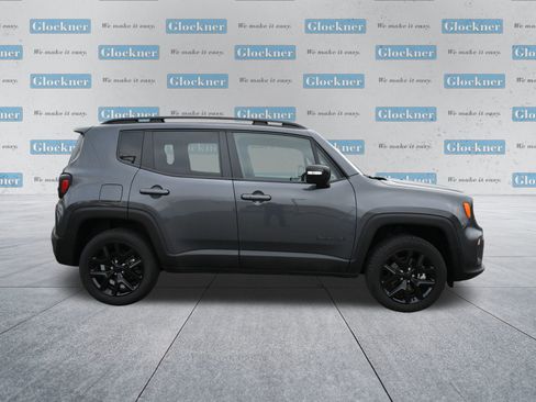 Used 2022 Jeep Renegade Altitude w/ Convenience Group image 4