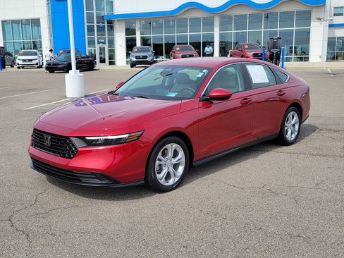 Certified 2023 Honda Accord LX image 2