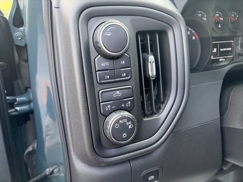 Used 2025 Chevrolet Silverado 1500 Custom Trail Boss AWD/4WD image 12