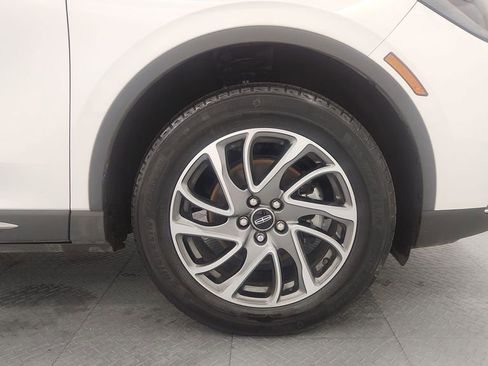 Used 2021 Lincoln Corsair AWD w/ Equipment Group 101A image 23