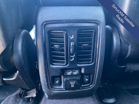 Used 2017 Jeep Grand Cherokee Limited w/ Luxury Group II AWD/4WD image 20