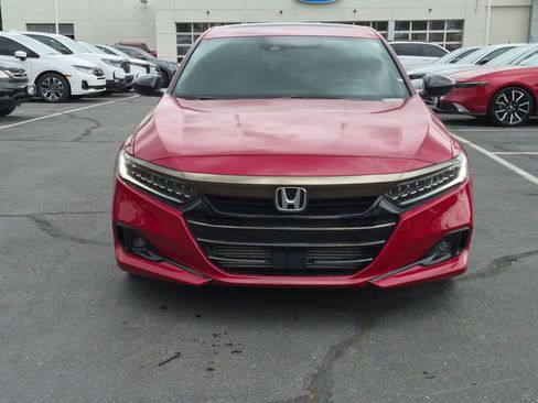 Used 2022 Honda Accord Sport image 11