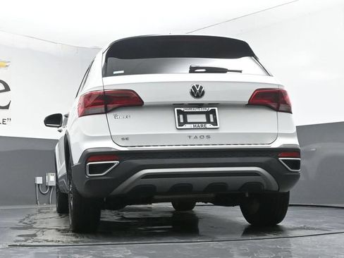 Used 2023 Volkswagen Taos SE w/ Panoramic Sunroof Package FWD image 55