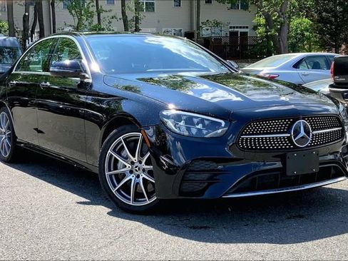 Used 2023 Mercedes-Benz E 350 4MATIC Sedan image 1