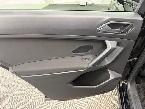 Used 2020 Volkswagen Tiguan S FWD image 27